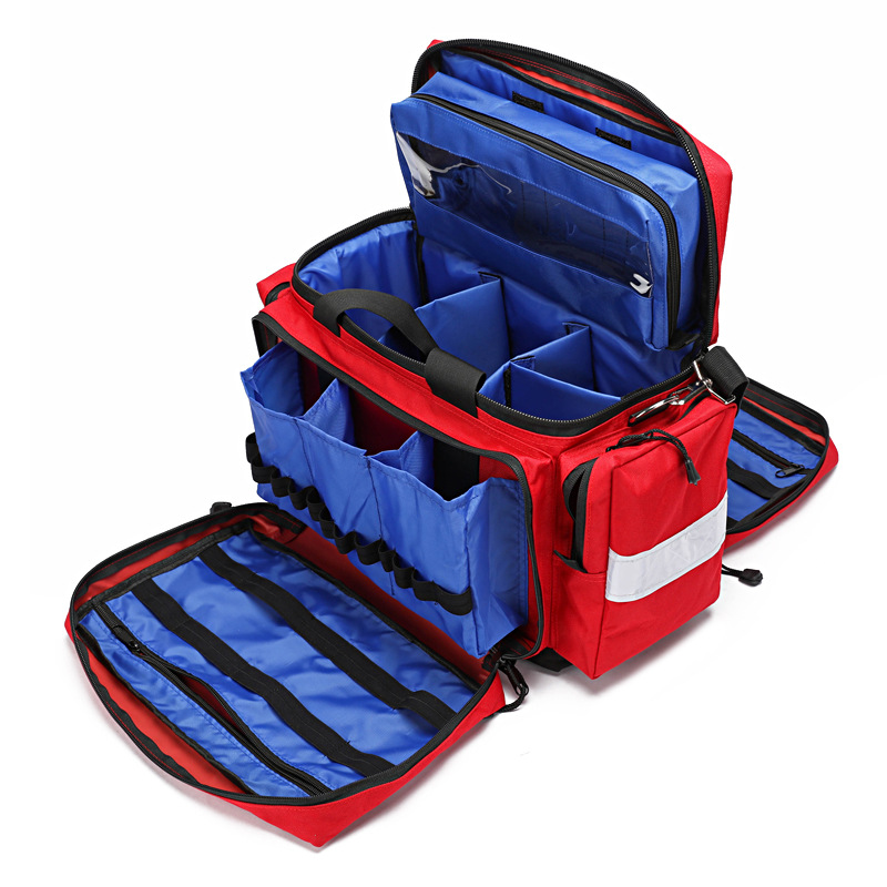 First Aid Kit - Kotak P3K Luar Ruangan Kapasitas Besar